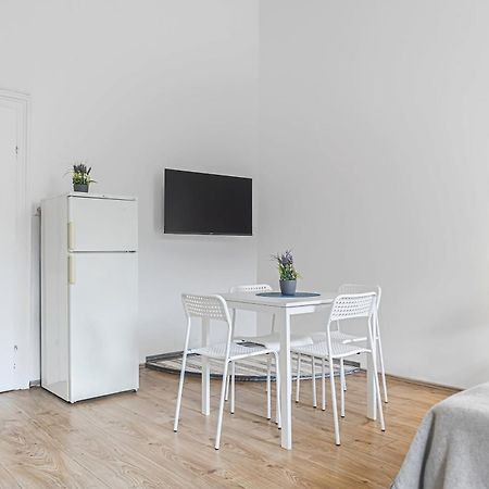 Attractive 2 Bedroom Apt. Near Vienna Akh Ideal For All ภายนอก รูปภาพ