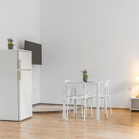 Attractive 2 Bedroom Apt. Near Vienna Akh Ideal For All ภายนอก รูปภาพ