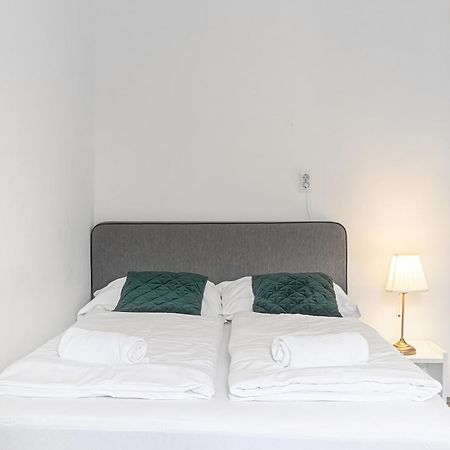 Attractive 2 Bedroom Apt. Near Vienna Akh Ideal For All ภายนอก รูปภาพ